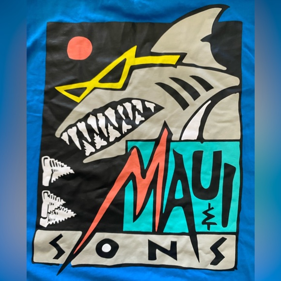 Maui and Sons Tee - Picture 4 of 6